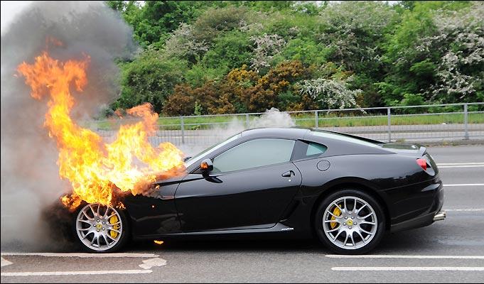 Wow Ferrari 599 GTB Fiorano in flames 