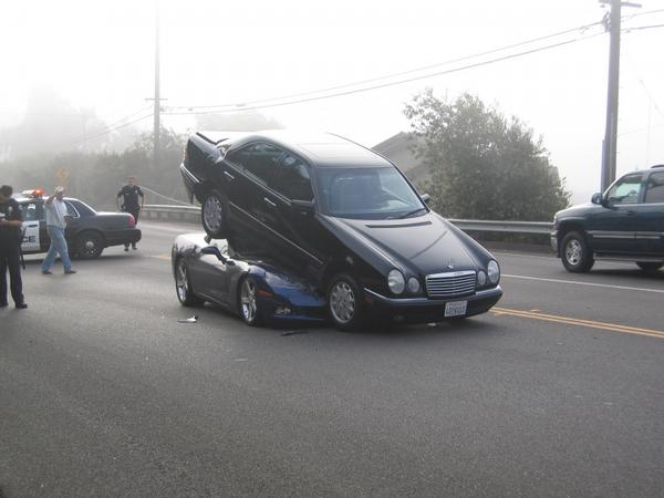 Accident Corvette C6 Convertible decided to carry Mercedes EClass