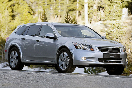 New 2010 Honda Accord crossover/wagon (CUV) Spied