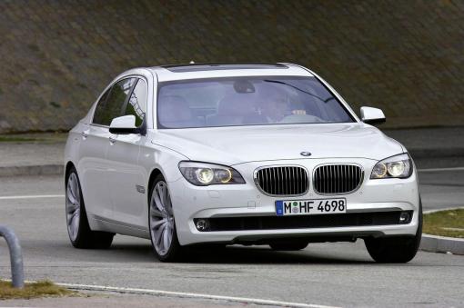 2010 BMW 760i official img_1
